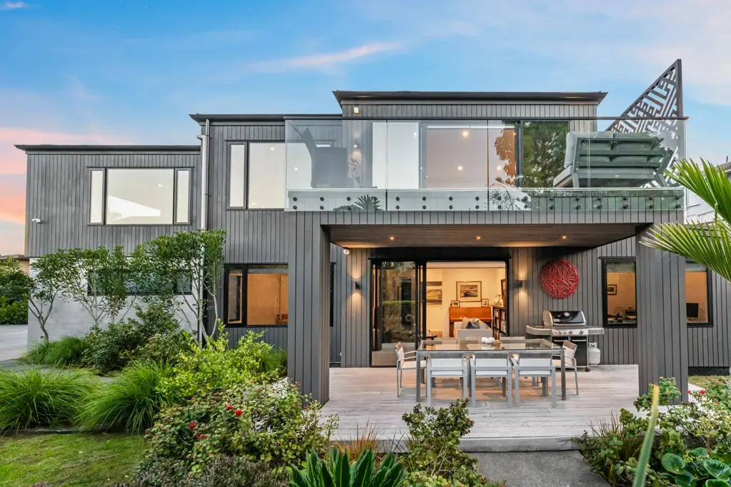 Glendowie 4ਬੈੱਡਰੂਮ Spacious. Stylish. Seaside Living.