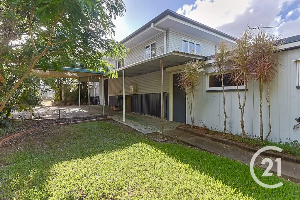 19 Dell Street, Eastern Heights, QLD 4305