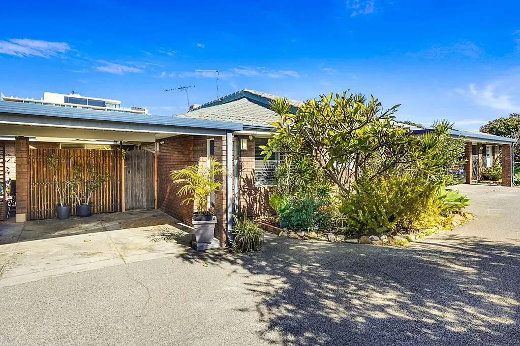 Scarborough 2 Bedroom Modern Comfort and Courtyard Charm