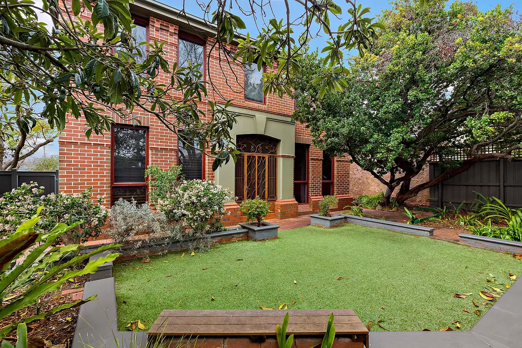 The Perfect Family Home with Flexible Living Spaces!