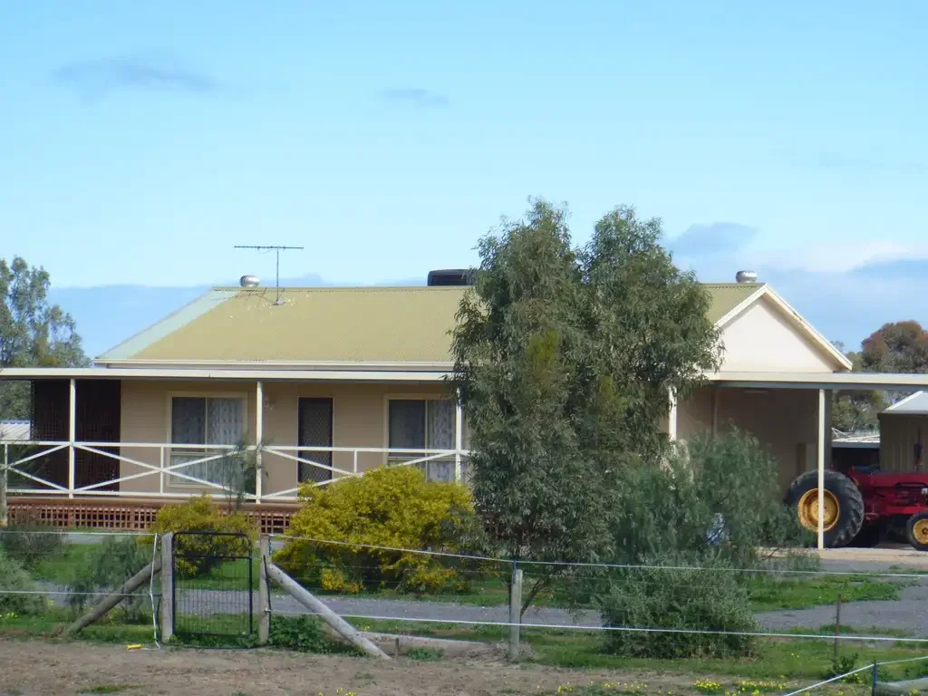 Family Living in the Heart of Two Wells