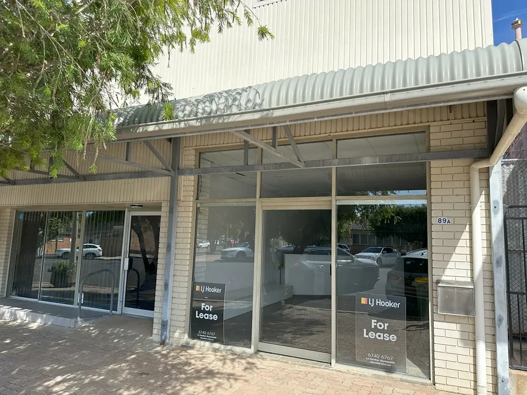 Commercial Office Space in Prime Location