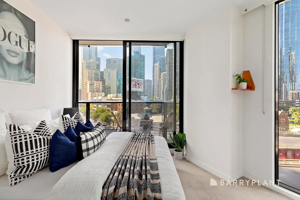 Southbank 2 Bedroom Sophisticate Living in the Heart of Southbank (Inc 8.5% return approx!)