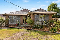 1 Stephenson Court, Altona Meadows