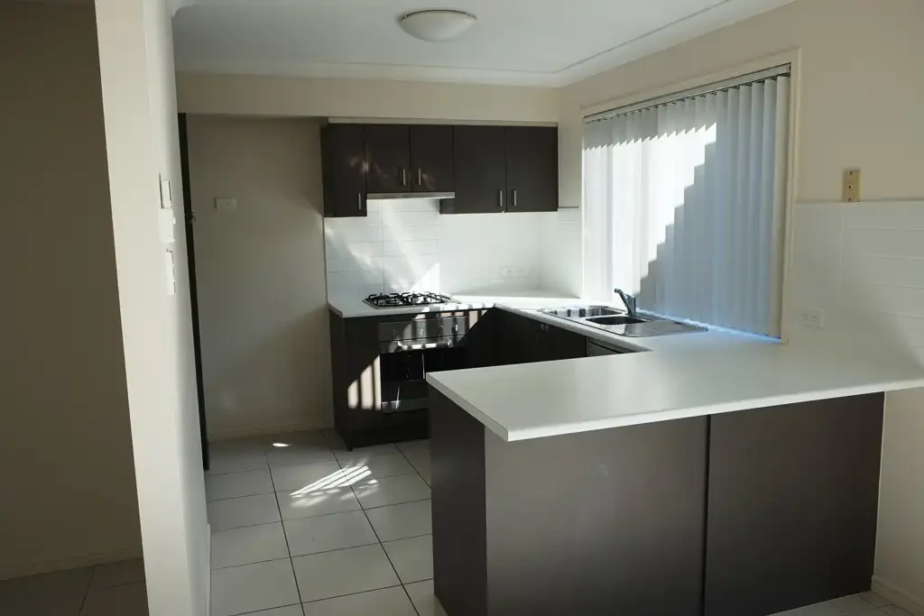 3 Spacious bedroom townhouse unit available!