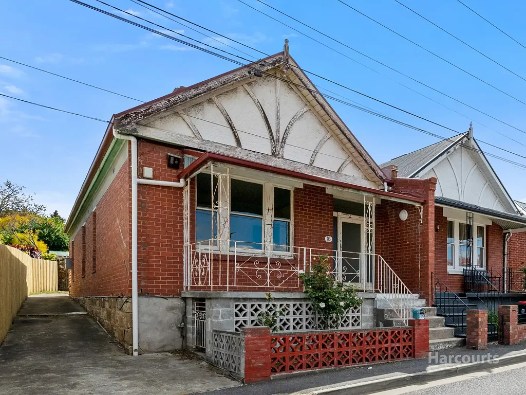 16 Flinders Lane, Sandy Bay, TAS 7005