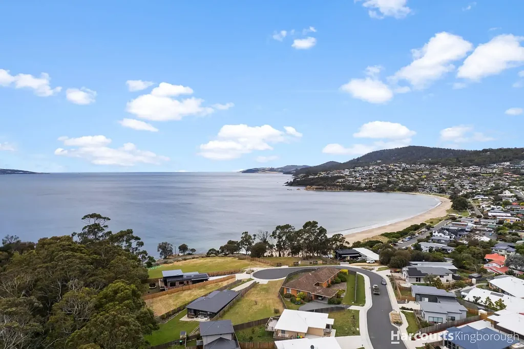 37 Home Avenue, Blackmans Bay, TAS 7052