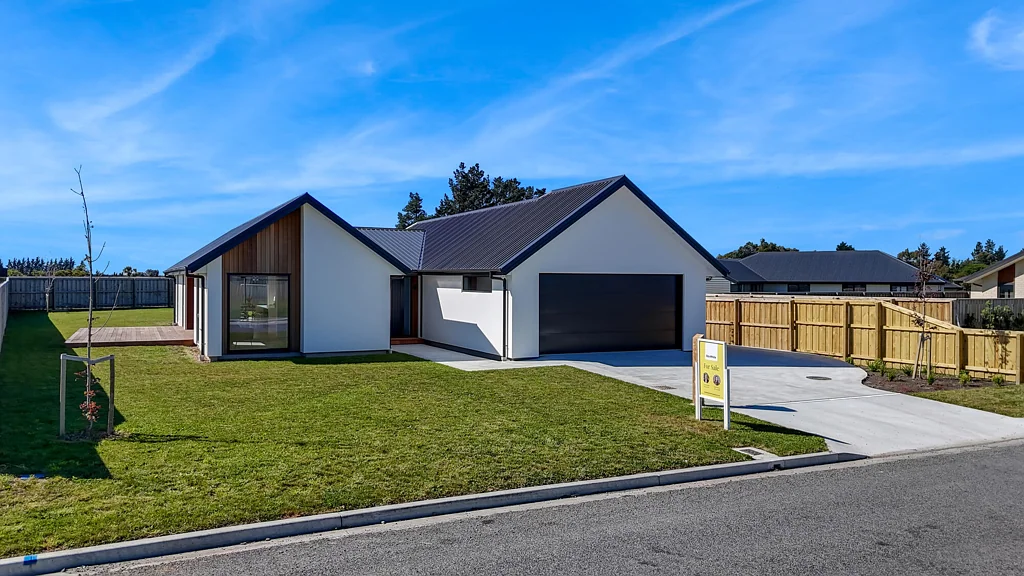 Amberley 3房  Now Priced to Move - Immediate Possession