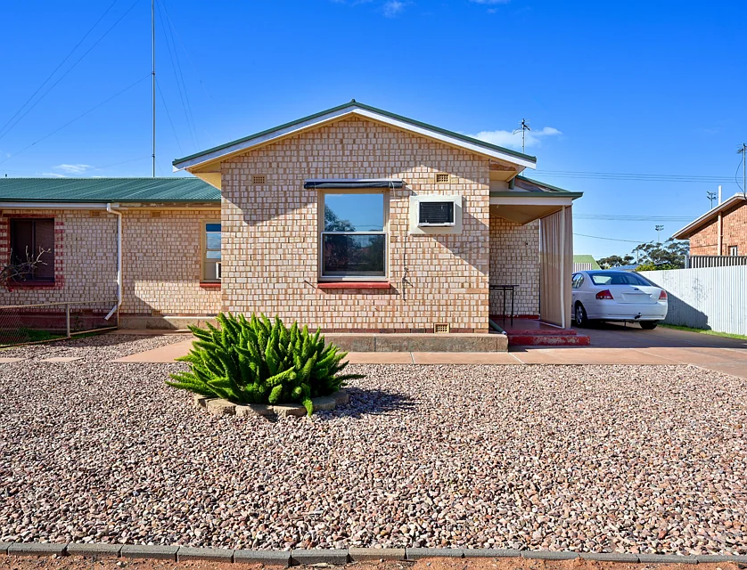 48 Brook Street, Whyalla Stuart, Outback, 3 Schlafzimmer, 1 Badezimmer, Apartment