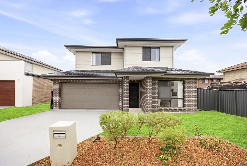 North Kellyville 4Phòng ngủ Comfortable home in the Heart of North Kellyville