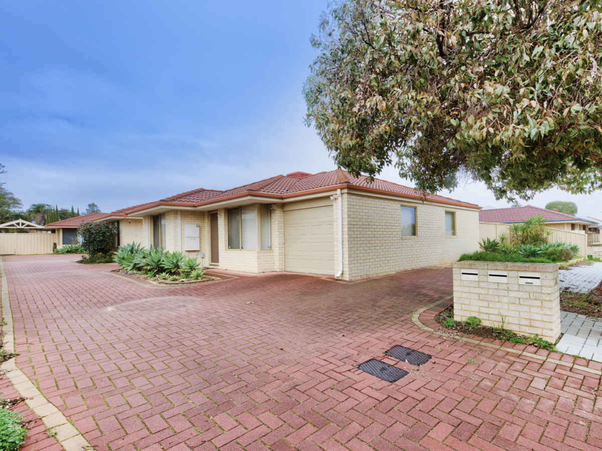 24A EASTDENE CIR, NOLLAMARA WA 6061, 0房, 0浴, House