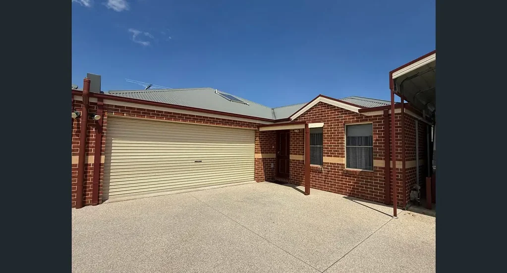 Modern Townhouse Near Wodonga Hospital