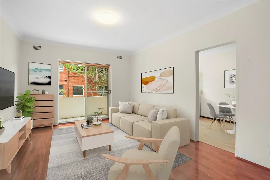 **SPACIOUS AND SECURE 2 BEDROOM APARTMENT**