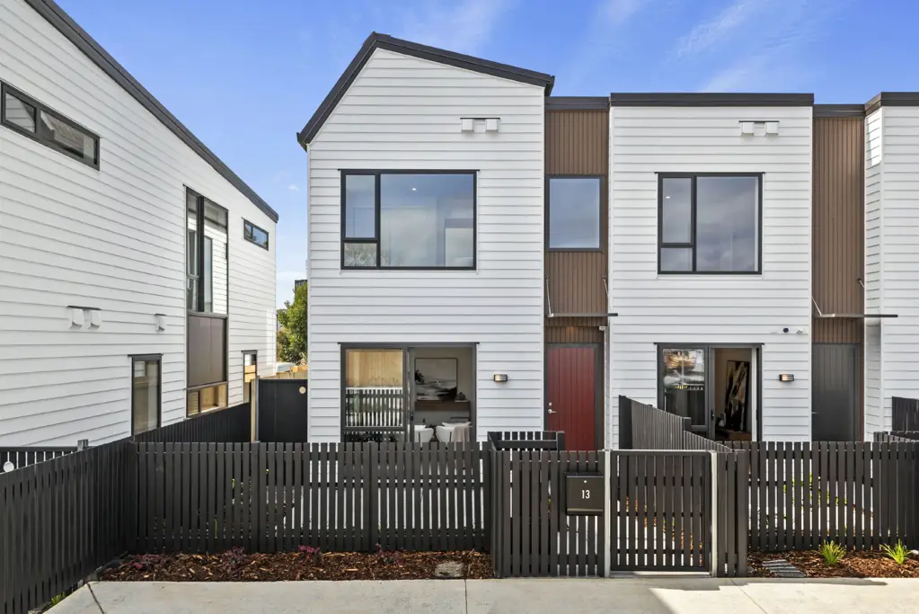 Henderson 3બેડરૂમ Limited time pricing, be quick! - Lot 2