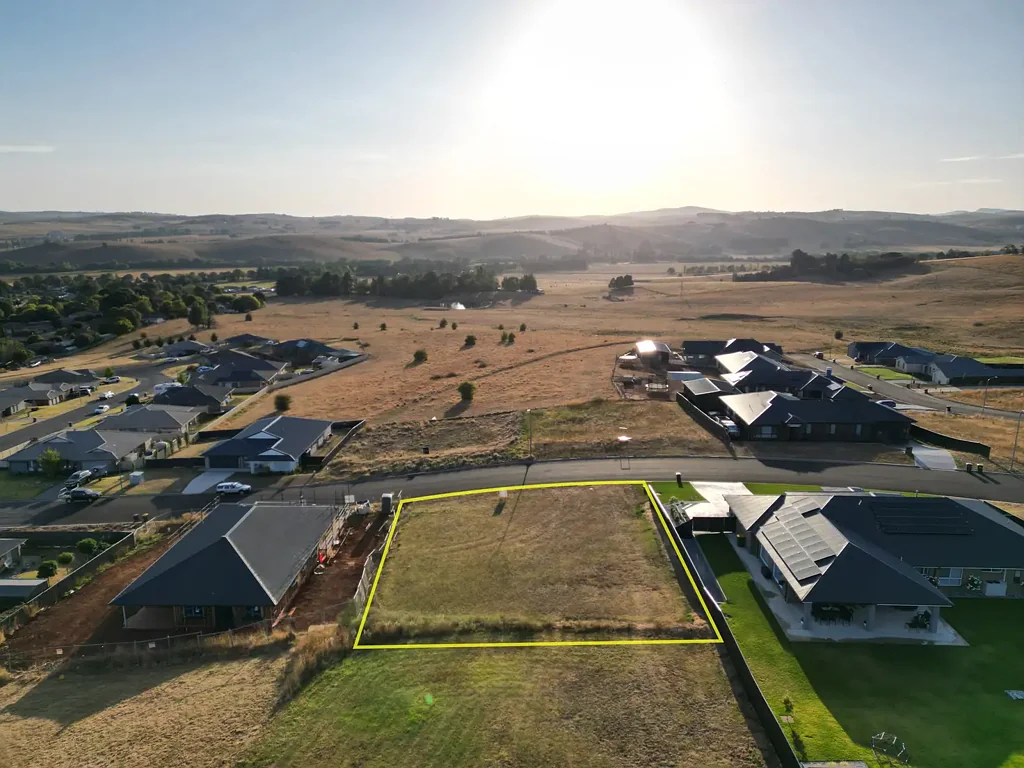 8 St Vincent Welsh Way, Blayney, NSW 2799