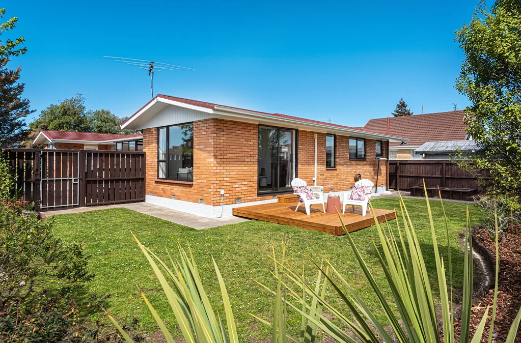 2/91 Perry St, Papanui - 2 Bed Unit, Auction 11 Nov | HouGarden