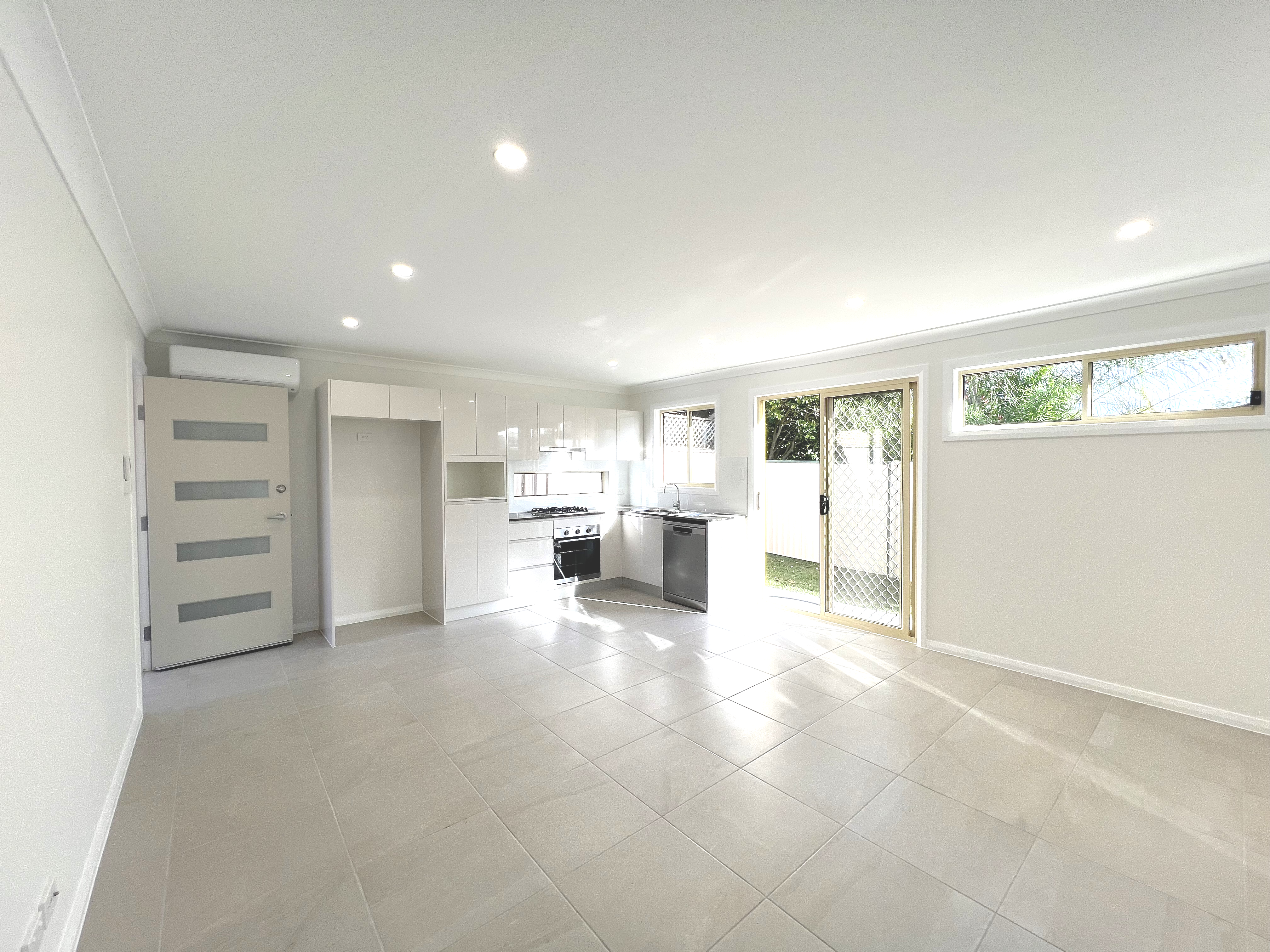 4 WATERSIDE CR, EARLWOOD NSW 2206, 0 침실, 0 욕실, House