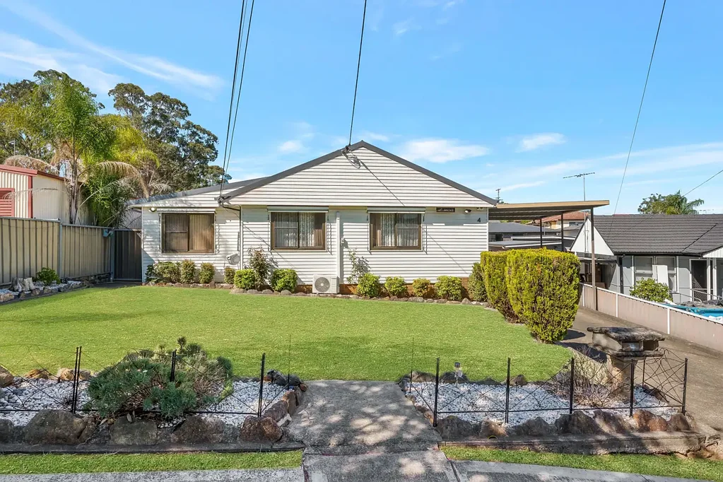 4 Lyndley Street, Busby, NSW 2168
