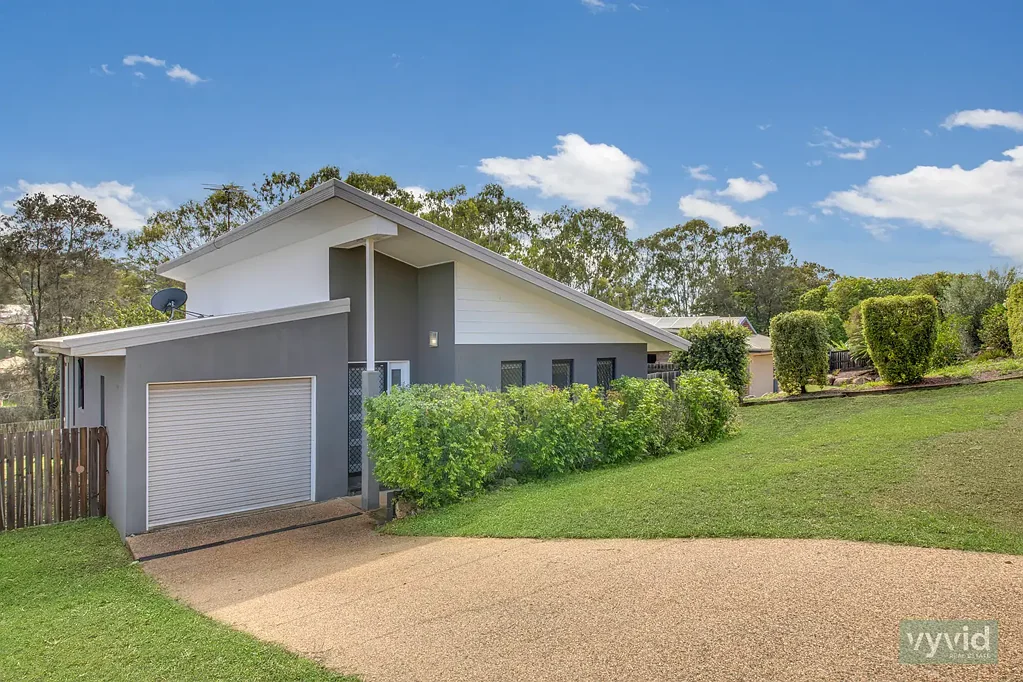 Clinton 3房  Neat as a Pin! Great Location!