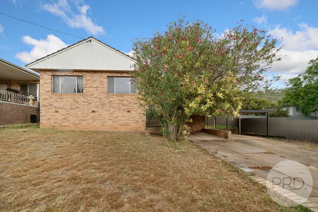 160 Lake Albert Road, Kooringal, NSW 2650