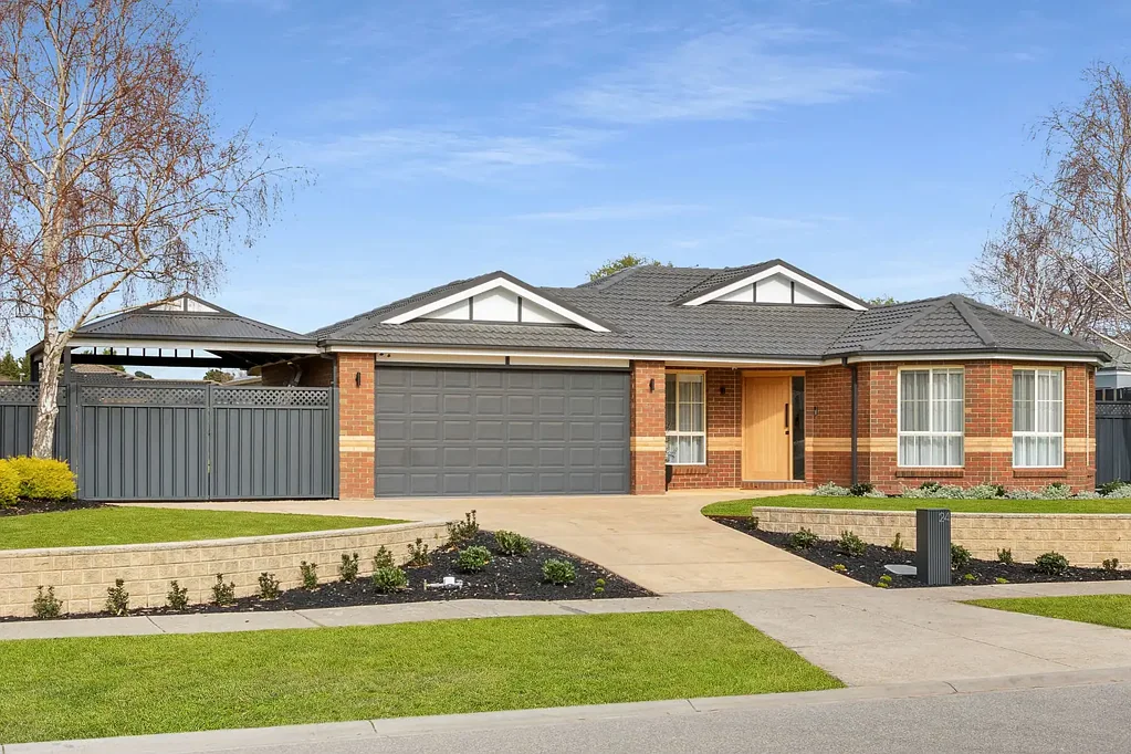 24 Balcombe Drive, Mount Martha, VIC 3934