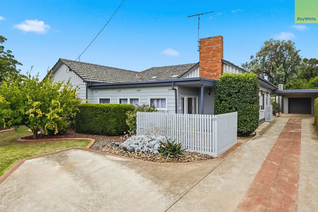 20 Manor Street, Bacchus Marsh, VIC 3340