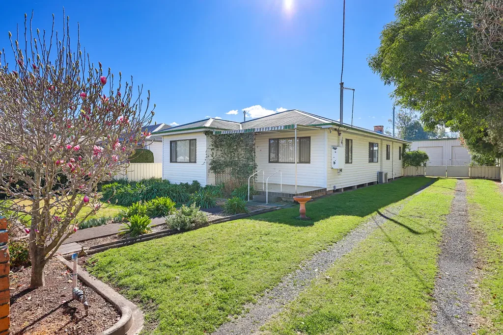 Scone 2 Bedroom Tidy, Sturdy Home in Prime Position