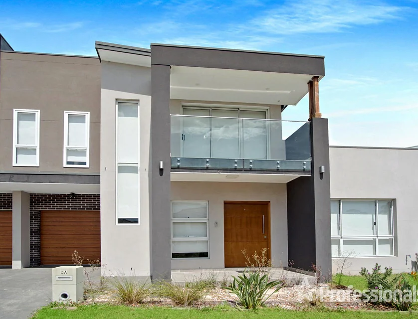 8a Whittingham Street, Campbelltown, Macarthur Region, 3 રૂમ, 2 બાથરૂમ, Apartment
