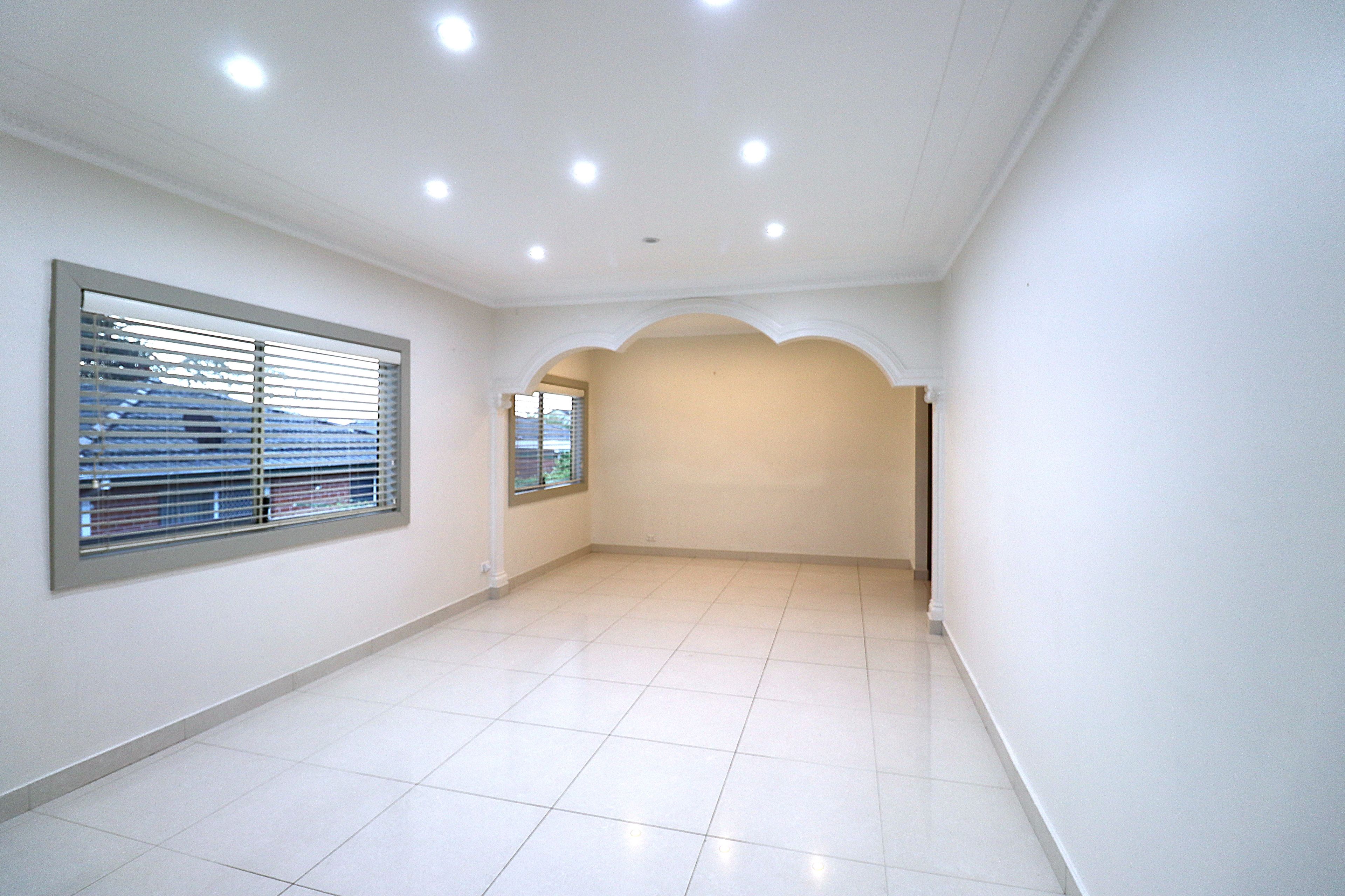 127 MIMOSA RD, GREENACRE NSW 2190, 0部屋, 0バスルーム, House