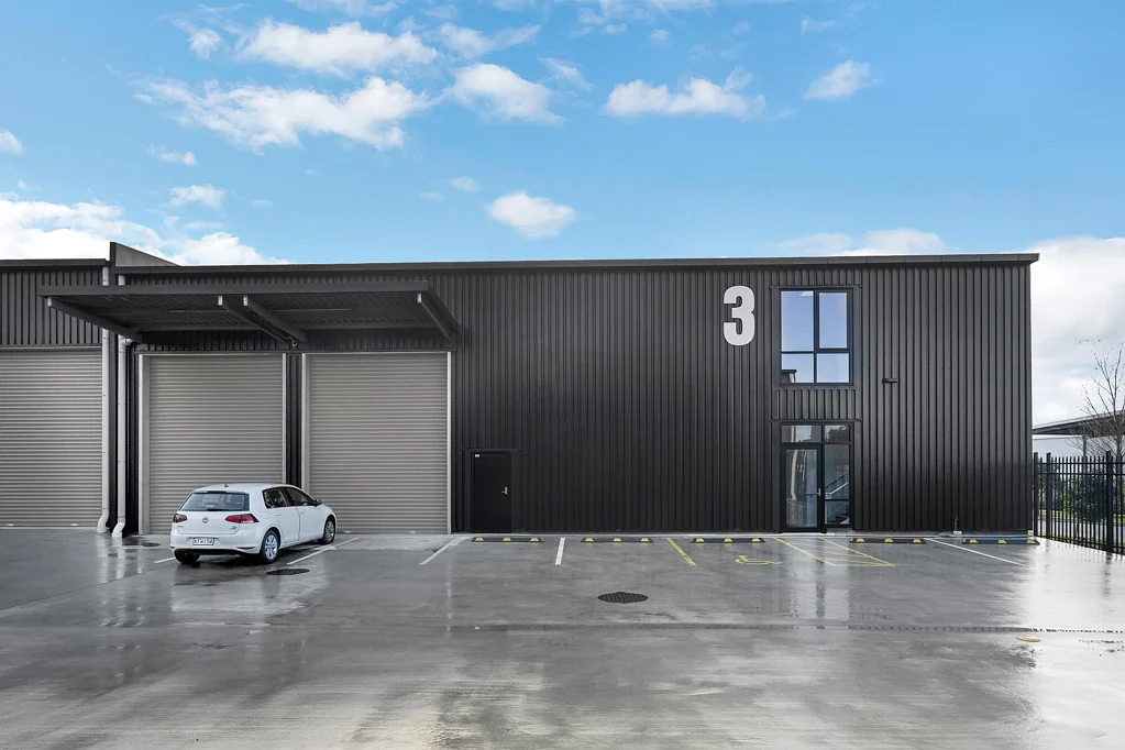 Mangere Brand new industrial unit at the Airport