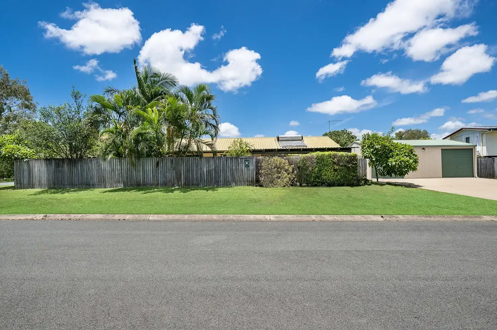 1 Honeysuckle Street, Andergrove, QLD 4740