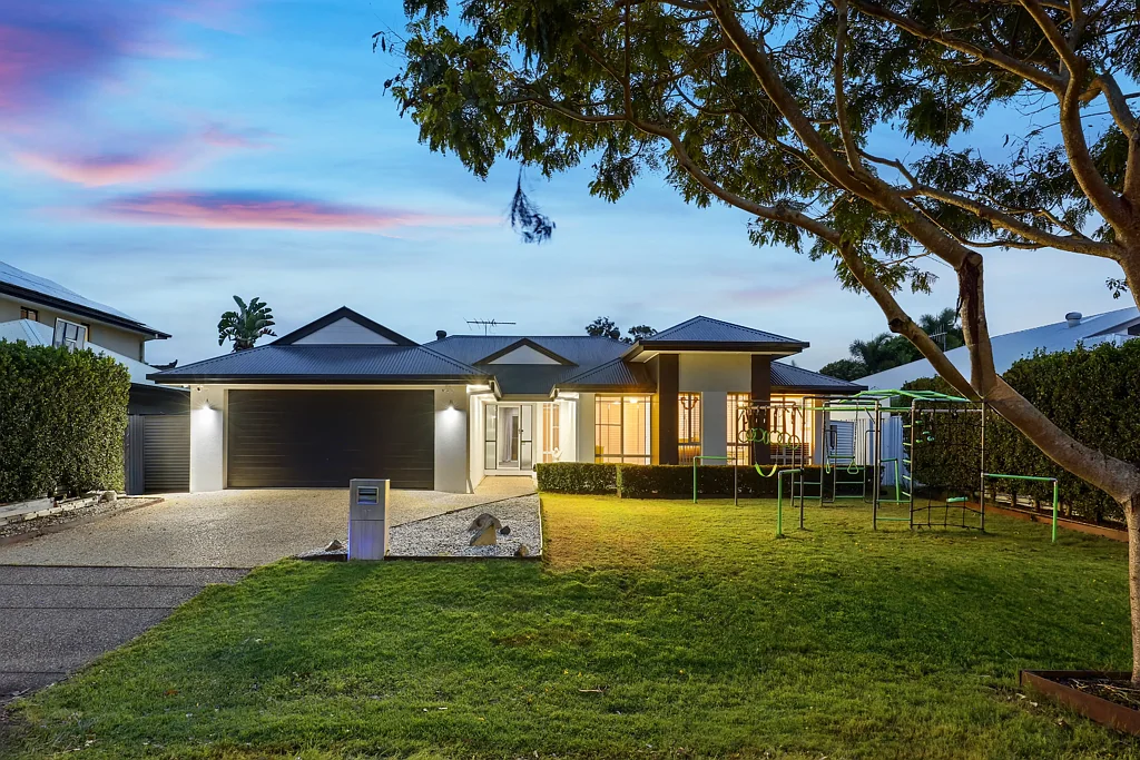 17 Pincally Crescent, Ormeau, QLD 4208