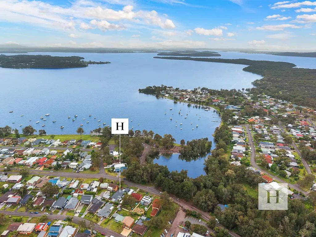 72 Cams Boulevard, Summerland Point, NSW 2259