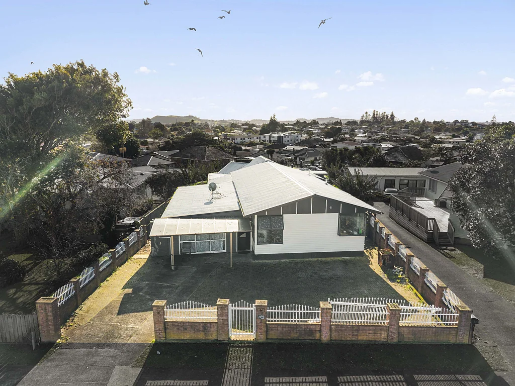 Mangere 5Phòng ngủ #GAMEDAY First Time on the Market in 20+ Years