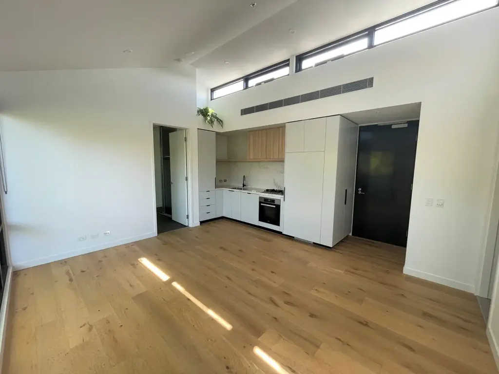 LEAFY OUTLOOK IN THE HEART OF MALVERN EAST!