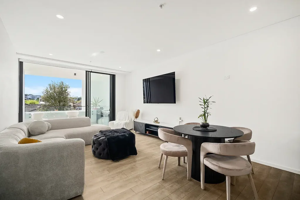 Three Bedroom Apartment Living with Premium Finishes