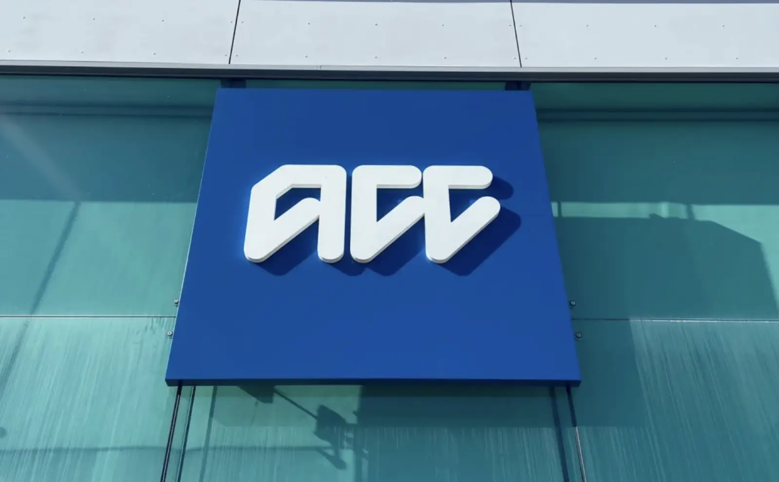 公务裁员潮仍在扩大，ACC受最新冲击，或损失大量职位