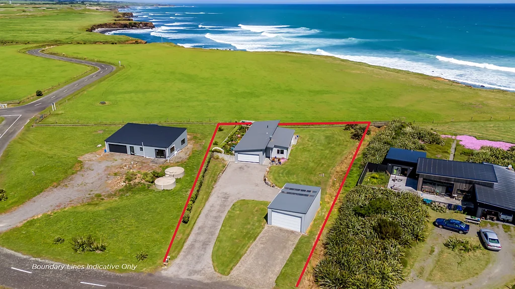 Opunake 4 Bedroom Calling fishing buffs, surfers and coastal lovers