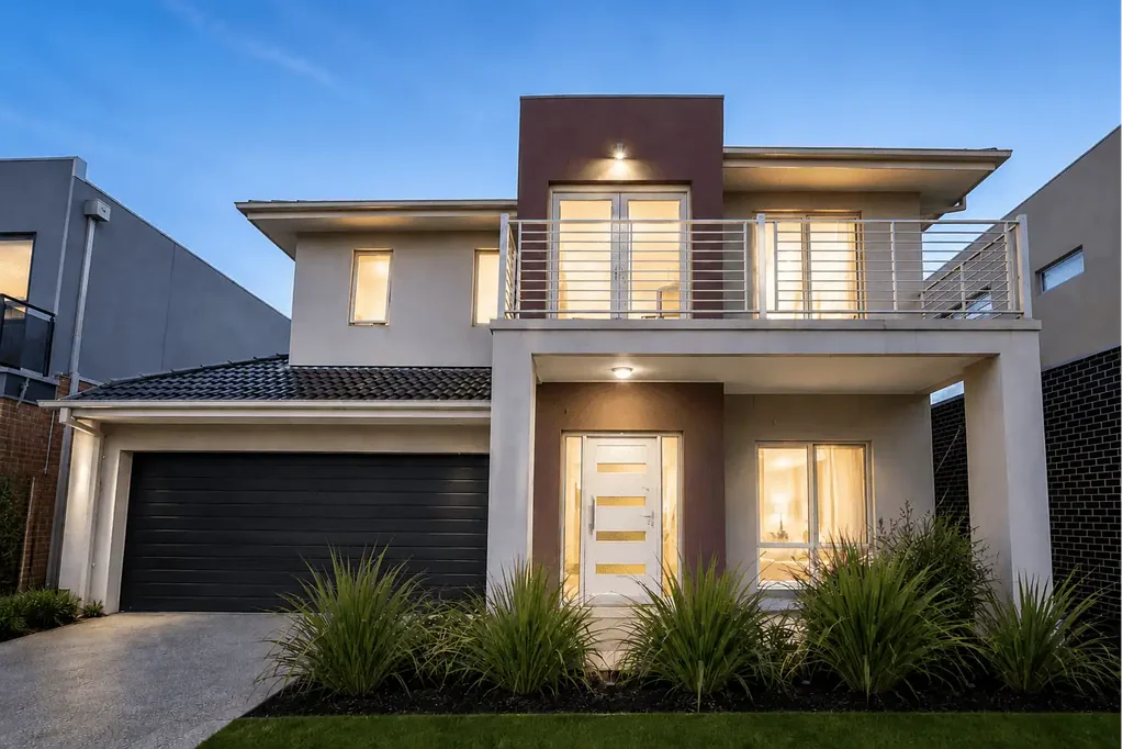 This spacious and modern house is perfect for families looking for comfort and convenience.