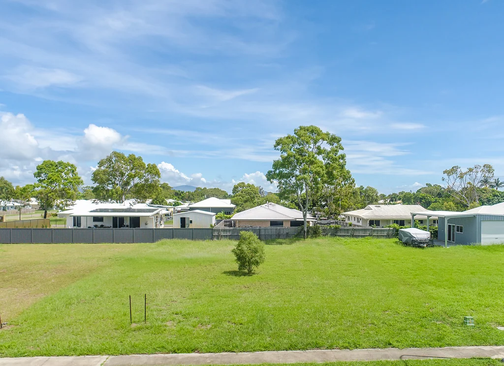 7 Wattle Crescent, Bowen, QLD 4805