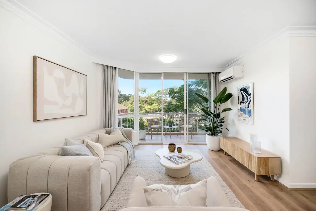 Resort-Style Living in Prestigious 'The Laureate' with Renovated Interiors & Northeasterly Aspect