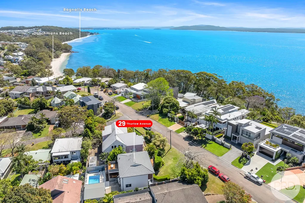 Nelson Bay 5Kwarto Coastal Elegance in One of Nelson Bay's Most Prestigious Streets