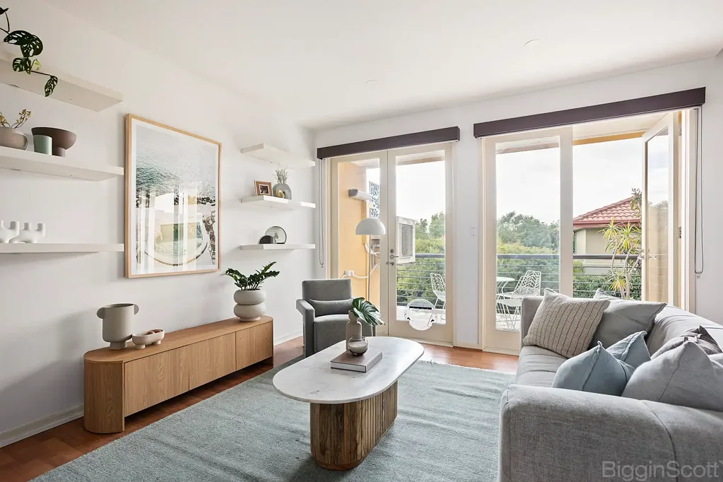 Caulfield South 3Kwarto Expressions of Interest closing 28th of October at 4:00pm