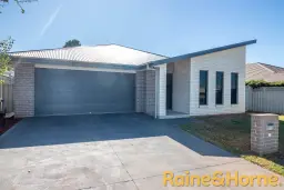 83 CHAMPAGNE DR, Dubbo