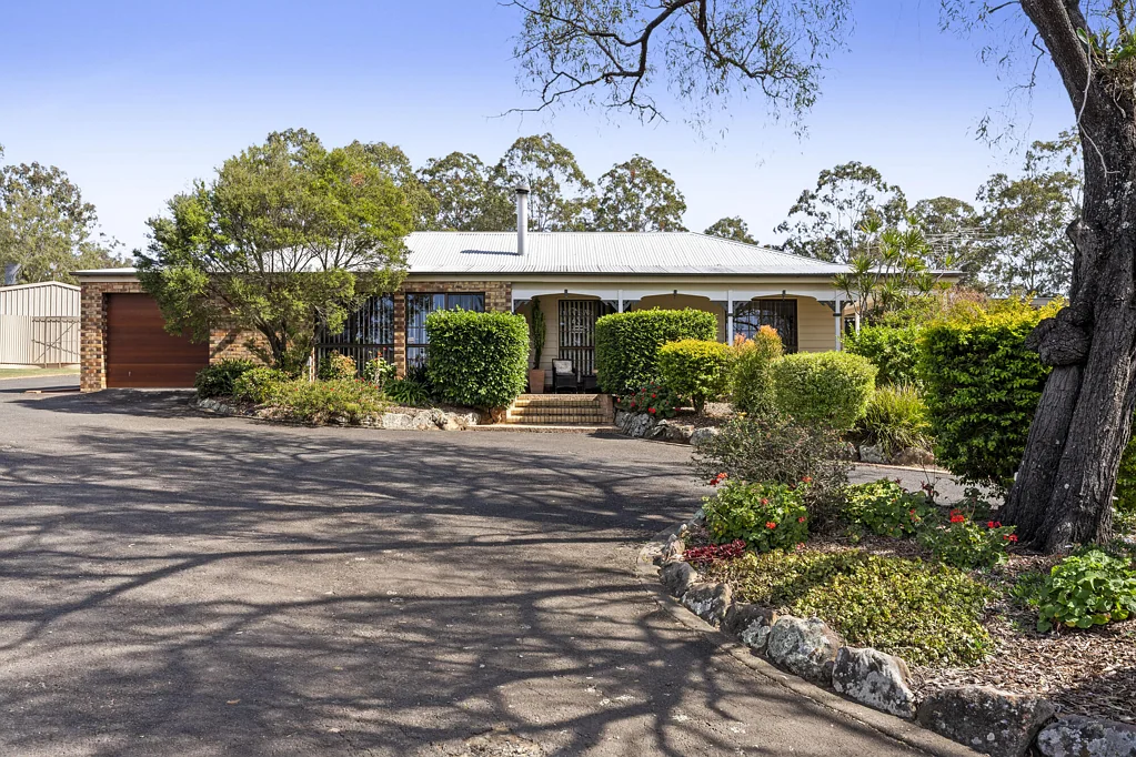 Withcott 4房  A Home With Heart, Space & Opportunity