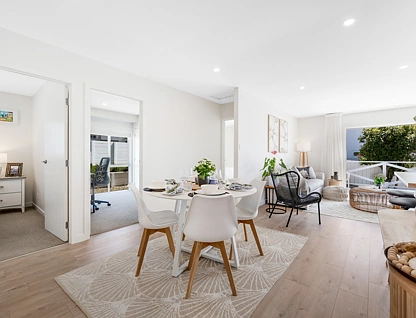 1/7 Tuscan Place, Half Moon Bay, Manukau City, 3 침실, 1 욕실, House