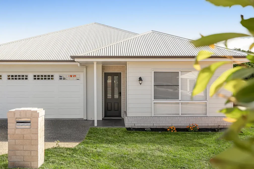 10 Bromley Court, Highfields, QLD 4352