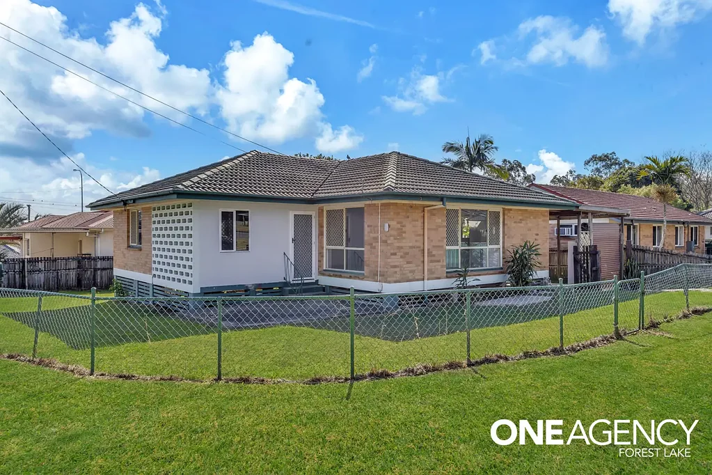 Inala 4 Bedroom RENOVATED CORNER BLOCK HOME IN A PRIME LOCATION!