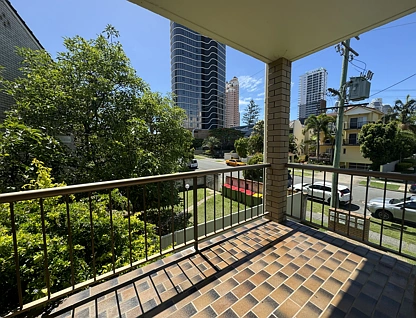 4/47 Britannia Avenue, Broadbeach, Gold Coast, 2 rūma, 1 rūma horoi, Unit