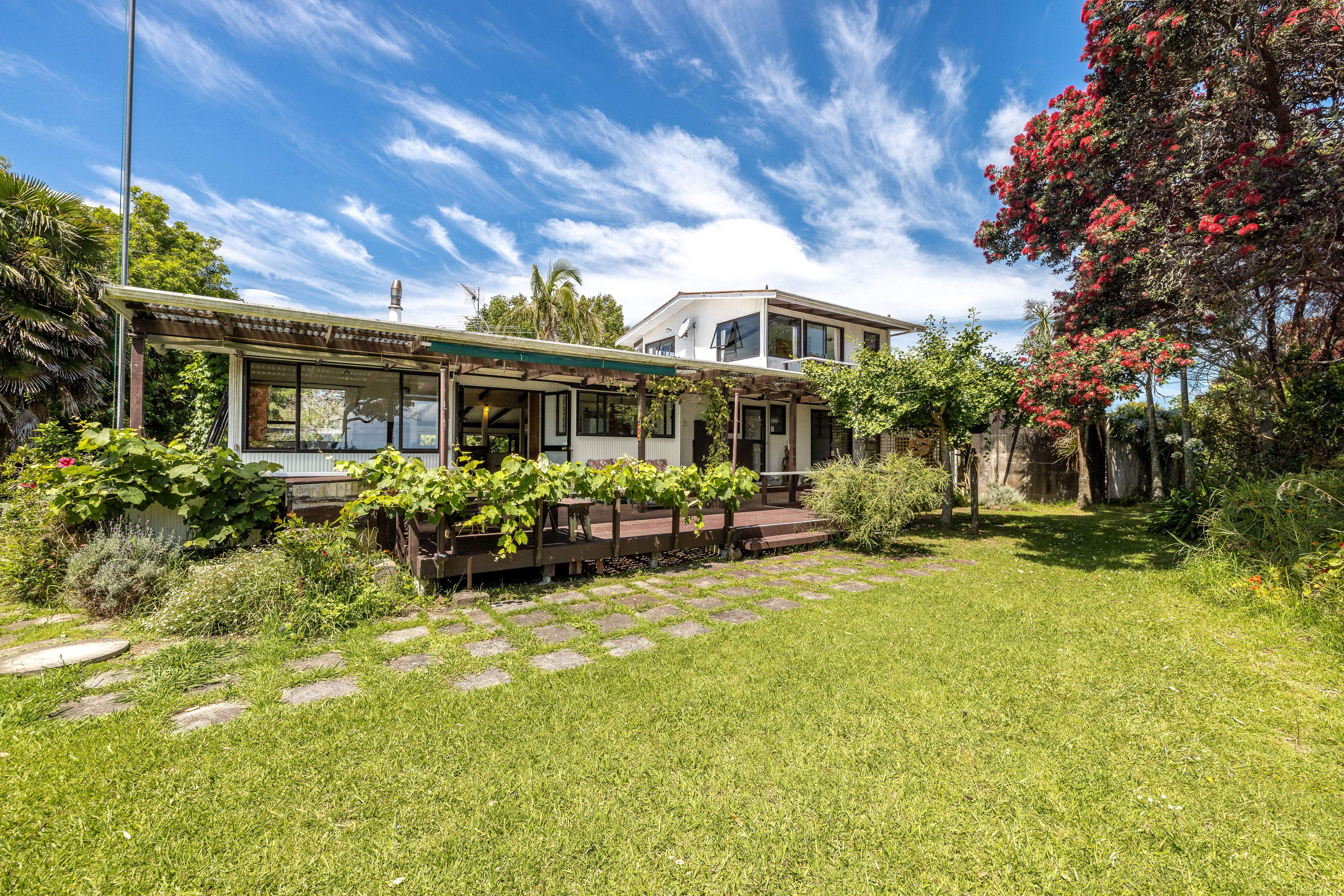 18 Esslin Road, Surfdale, Auckland, 2 habitaciones, 0 baños, House